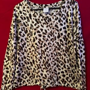 NWT Ladies leopard print sleep wear shirt.